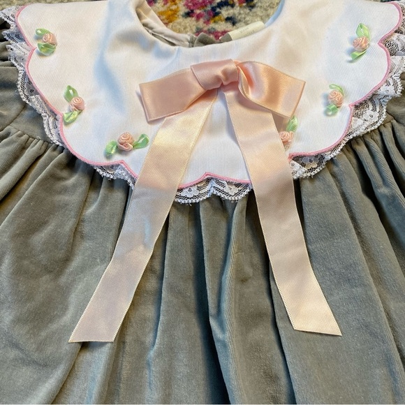 Vintage 1980s Grey Velvet Floral Lace Dress - Picture 3 of 6